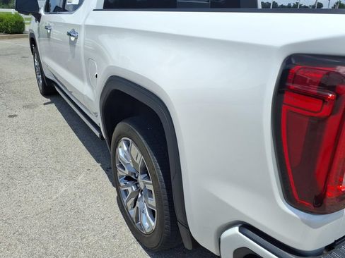 Used 2024 GMC Sierra 1500 Denali w/ Denali Reserve Package AWD/4WD image 16
