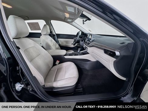 Certified 2025 Nissan Altima 2.5 SV FWD image 25