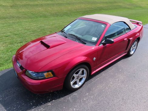 Used 2004 Ford Mustang GT RWD image 38