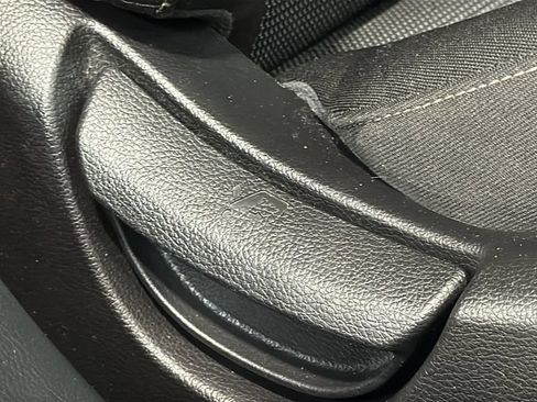 Used 2017 Kia Forte LX FWD image 12