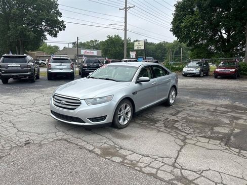 Used 2015 Ford Taurus SEL w/ Equipment Group 201A FWD image 1