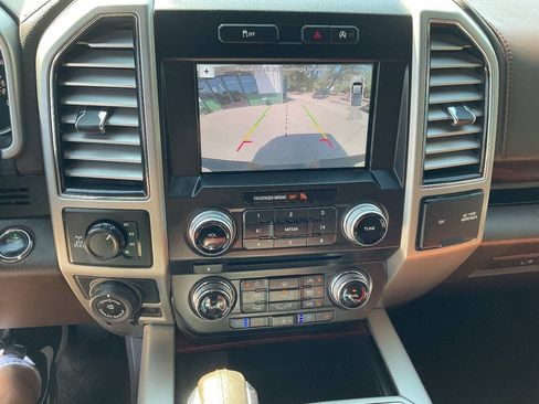 Used 2018 Ford F150 King Ranch w/ Equipment Group 601A Luxury AWD/4WD image 14