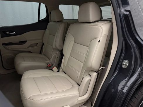 Used 2021 GMC Acadia Denali w/ Denali Technology Package AWD/4WD image 35