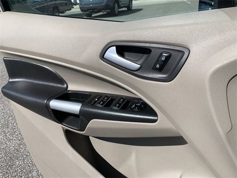 Used 2015 Ford Transit Connect Titanium image 21