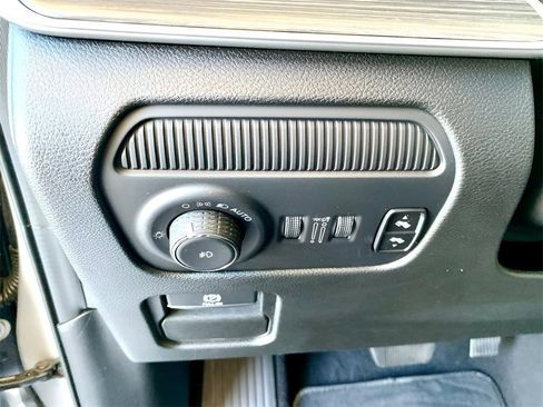 Used 2024 Jeep Wagoneer L Series II image 34