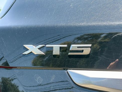 Certified 2024 Cadillac XT5 Luxury FWD image 10