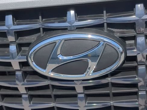 New 2026 Hyundai Venue SEL FWD image 12