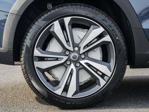 New 2026 Volvo V60 B5 Cross Country Plus w/ Protection Package Premier image 17