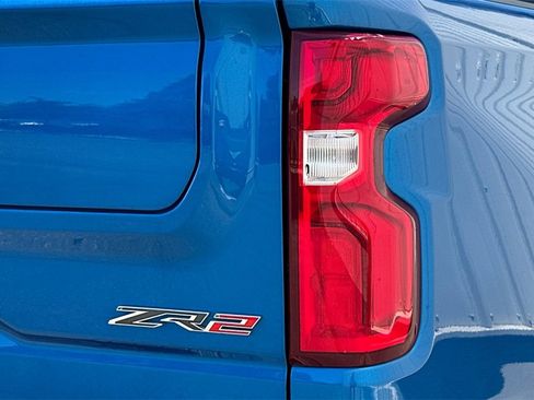 Used 2023 Chevrolet Silverado 1500 ZR2 w/ Technology Package image 28