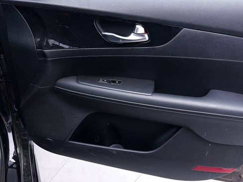 Certified 2024 Kia Forte GT-Line FWD image 31