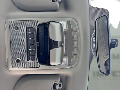 Used 2019 Ford F350 XL w/ Power Equipment Group image 17