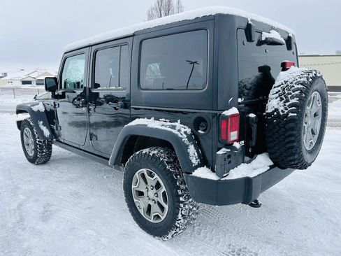 Used 2018 Jeep Wrangler Unlimited Rubicon w/ Cold Weather Group image 29