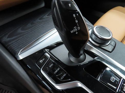 Used 2022 BMW 530i xDrive image 42