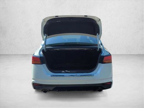 Used 2023 Nissan Altima 2.5 SR w/ SR Premium Package FWD image 9