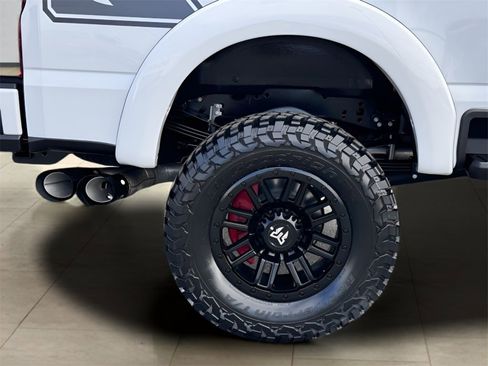 New 2026 Ford F250 Lariat w/ Black Appearance Package image 54