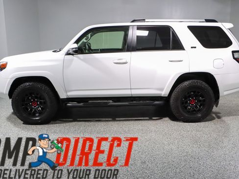 Used 2024 Toyota 4Runner SR5 Premium image 10