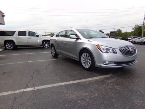 Used 2016 Buick LaCrosse Leather FWD image 4