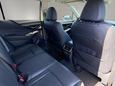 Used 2020 Subaru Outback Limited AWD/4WD image 38