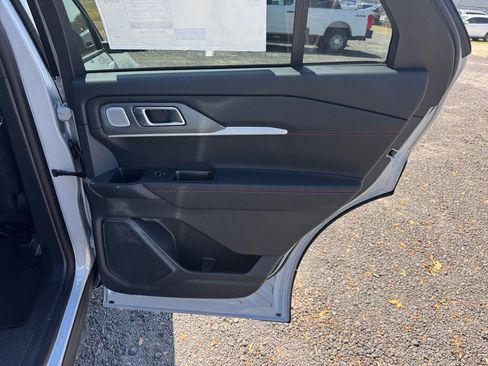 New 2026 Ford Explorer ST RWD image 26