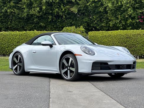 New 2026 Porsche 911 Carrera 4S AWD/4WD image 9
