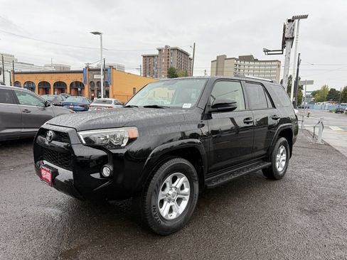 Used 2019 Toyota 4Runner SR5 image 6