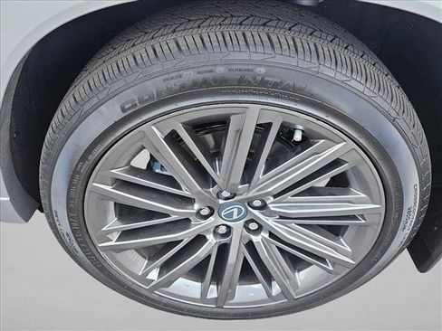 Used 2026 Lexus TX 550h AWD Plug-In Hybrid w/ Technology Package image 23