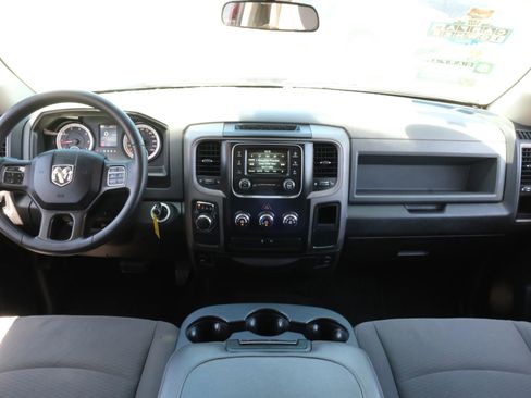 Used 2017 RAM 1500 Express w/ Express Value Package RWD image 22