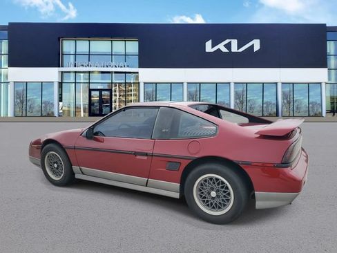 Used 1987 Pontiac Fiero GT RWD image 4