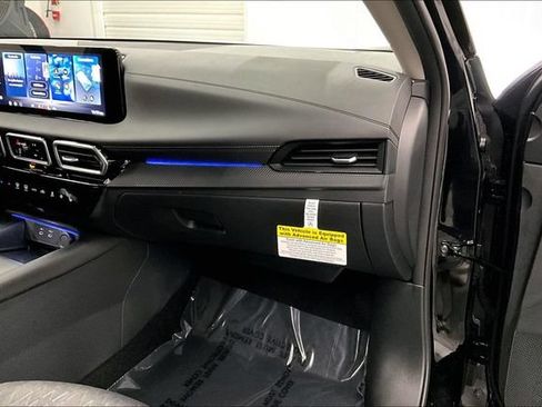 New 2026 Nissan Sentra SV w/ SV Convenience Package FWD image 31