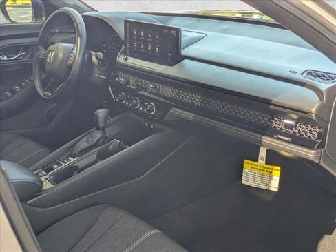Used 2024 Honda Accord Sport image 20