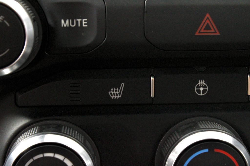 Used 2019 RAM 1500 Rebel w/ Rebel Level 1 Equipment Group AWD/4WD image 5