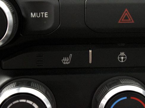 Used 2019 RAM 1500 Rebel w/ Rebel Level 1 Equipment Group AWD/4WD image 5