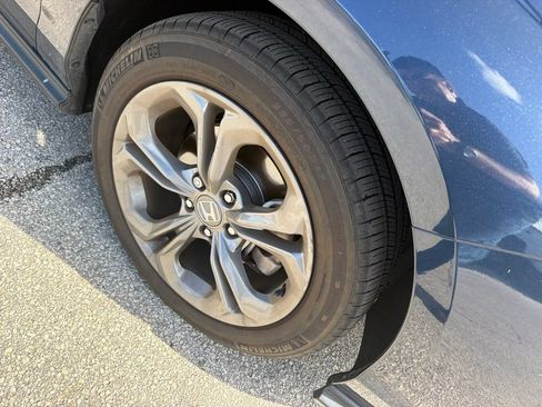 Used 2023 Honda Accord EX image 9