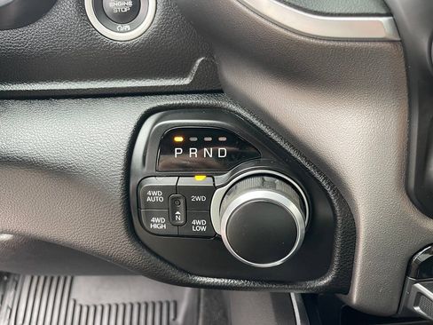 Used 2020 RAM 1500 Big Horn AWD/4WD image 40