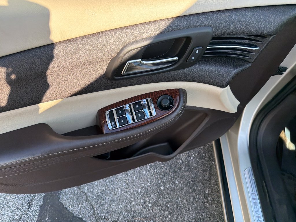Used 2013 Chevrolet Malibu LTZ FWD image 11