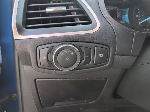 Used 2024 Ford Edge SEL AWD/4WD image 17