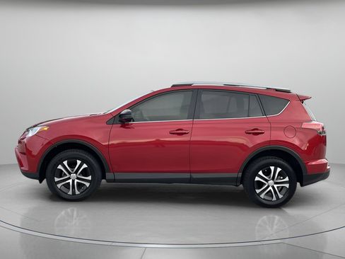 Used 2016 Toyota RAV4 LE FWD image 5