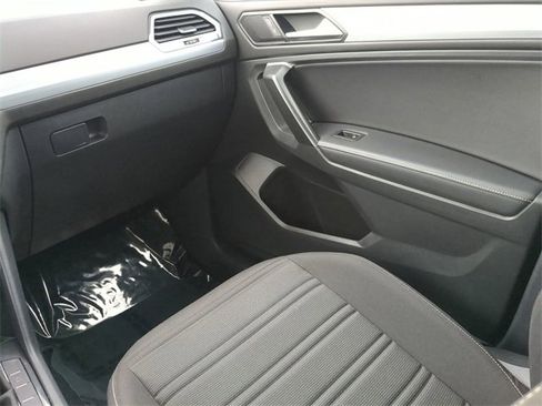 Certified 2024 Volkswagen Tiguan S image 14