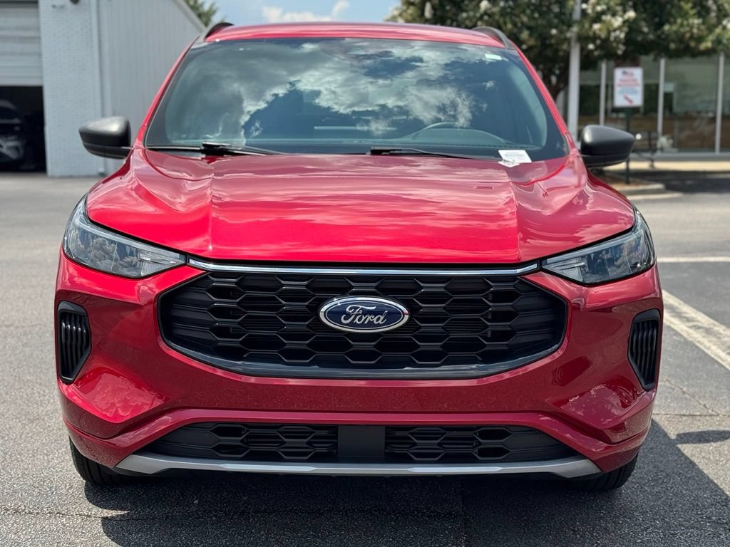 Used 2024 Ford Escape ST-Line w/ Tech Pack #1 FWD image 4