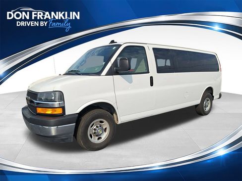 Used 2025 Chevrolet Express 3500 LT w/ LT Preferred Equipment Group RWD image 1