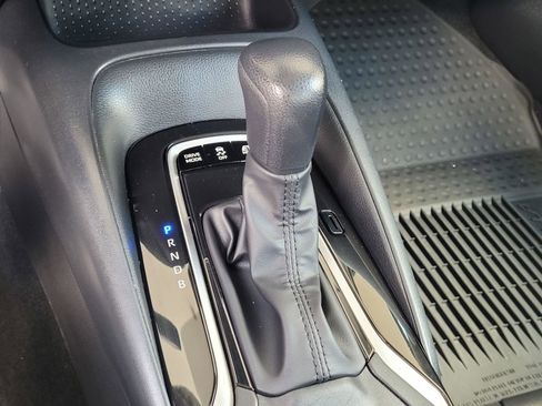 Used 2025 Toyota Corolla LE FWD image 25