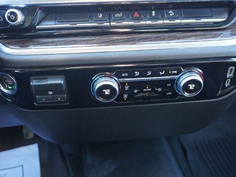 Used 2024 GMC Sierra 3500 SLE image 14