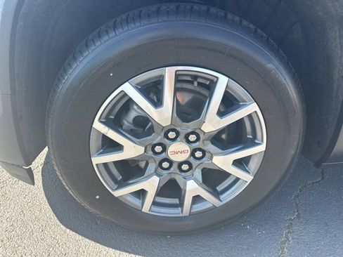Used 2023 GMC Acadia SLT AWD/4WD image 40