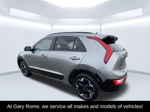 Used 2023 Kia Niro Wind w/ Wind Preserve Package FWD image 7