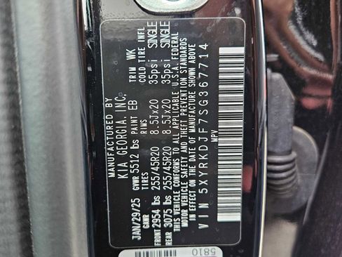 Certified 2025 Kia Sorento SX Prestige w/ Sage Leather Package image 37