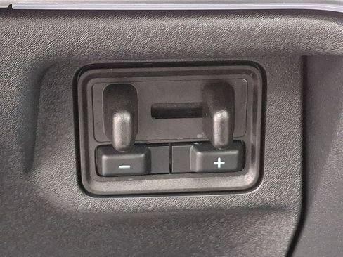 Certified 2025 Ford Expedition Platinum AWD/4WD image 27