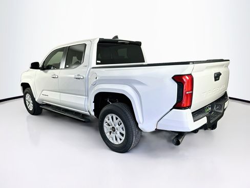 Used 2025 Toyota Tacoma SR5 RWD image 5