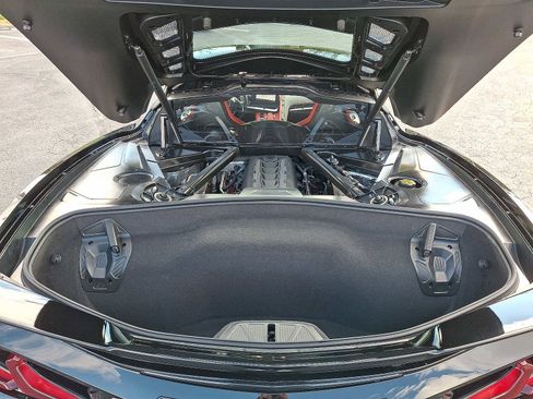 Used 2021 Chevrolet Corvette Stingray Preferred Cpe w/ Z51 Performance Package image 29