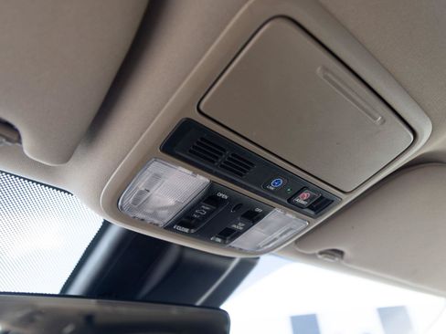 Used 2019 Honda Odyssey Elite image 31