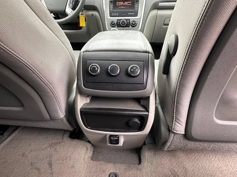 Used 2016 GMC Acadia SLE FWD image 34